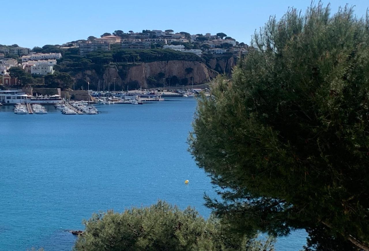 Magnífic apartament a primera línia de mar Sant Feliu de Guixols Exterior foto